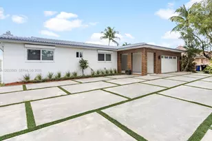 3325 NE 167th St, North Miami Beach, FL 33160 - Photo 25