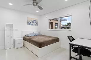 3325 NE 167th St, North Miami Beach, FL 33160 - Photo 17