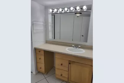 3401 N Country Club Dr #211, Aventura, FL 33180 - Photo 15