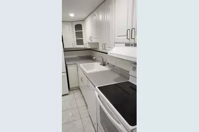 3401 N Country Club Dr #211, Aventura, FL 33180 - Photo 9