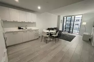 45 SW 9th St, Miami, FL 33130 - Photo 5