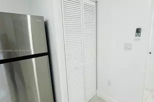 2437 NW 98th St, Miami, FL 33147 - Photo 23