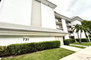 731 N Pine Island Rd, Plantation, FL 33324 - Photo 21