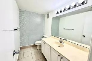 731 N Pine Island Rd, Plantation, FL 33324 - Photo 19