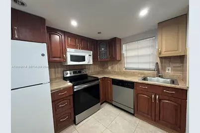 16450 Miami Dr #108, North Miami Beach, FL 33162 - Photo 3