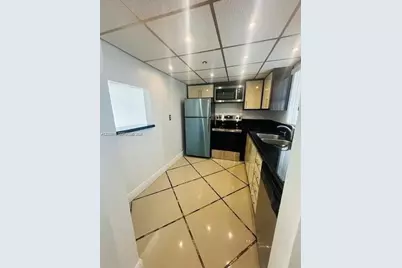 9351 Fontainebleau Blvd #B409, Miami, FL 33172 - Photo 3