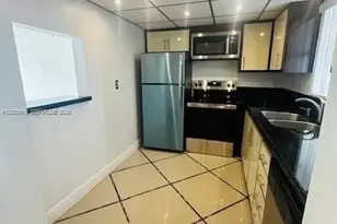 9351 Fontainebleau Blvd, Miami, FL 33172 - Photo 3