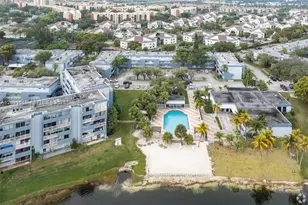 9351 Fontainebleau Blvd, Miami, FL 33172 - Photo 21