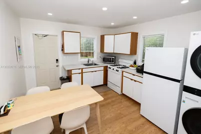 2330 Scott St, Hollywood, FL 33020 - Photo 7