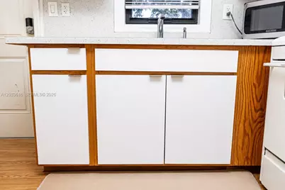 2330 Scott St, Hollywood, FL 33020 - Photo 9