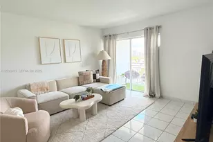 400 Kings Point Dr, Sunny Isles Beach, FL 33160 - Photo 11
