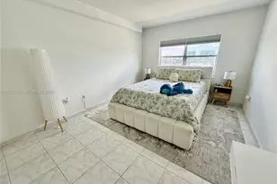 400 Kings Point Dr, Sunny Isles Beach, FL 33160 - Photo 17