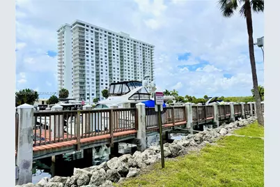 400 Kings Point Dr #928, Sunny Isles Beach, FL 33160 - Photo 43