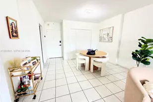 400 Kings Point Dr, Sunny Isles Beach, FL 33160 - Photo 23