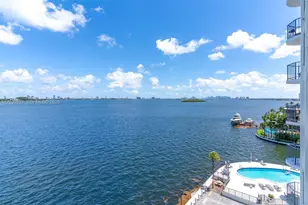 11930 N Bayshore Dr, North Miami, FL 33181 - Photo 29