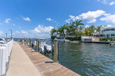 11930 N Bayshore Dr #704, North Miami, FL 33181 - Photo 1