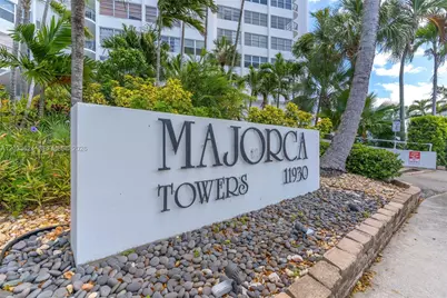 11930 N Bayshore Dr #704, North Miami, FL 33181 - Photo 37