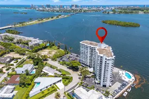 11930 N Bayshore Dr, North Miami, FL 33181 - Photo 43