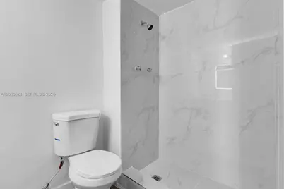 11930 N Bayshore Dr #704, North Miami, FL 33181 - Photo 23