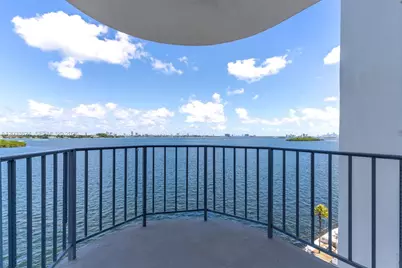 11930 N Bayshore Dr #704, North Miami, FL 33181 - Photo 27