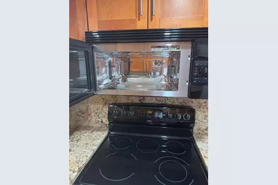 66 N Valencia Ave #PH2A, Coral Gables, FL 33134 - Photo 23