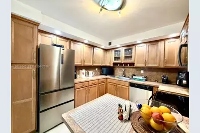 2450 NE 135th St #704, North Miami, FL 33181 - Photo 11
