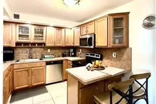 2450 NE 135th St, North Miami, FL 33181 - Photo 13