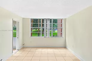 9410 Tangerine Pl, Davie, FL 33324 - Photo 15