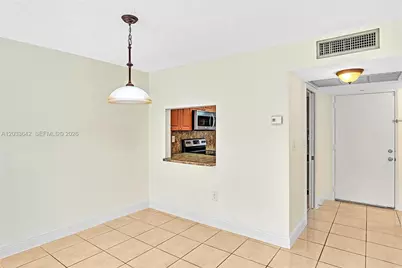 9410 Tangerine Pl #105, Davie, FL 33324 - Photo 5