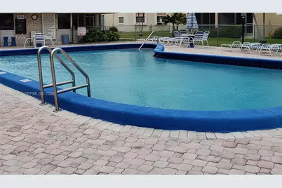 300 NE 12th Ave #205, Hallandale Beach, FL 33009 - Photo 15