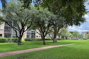 1200 SW 137th Ave, Pembroke Pines, FL 33027 - Photo 25