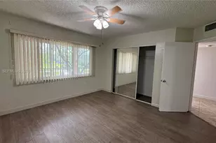 1200 SW 137th Ave, Pembroke Pines, FL 33027 - Photo 5