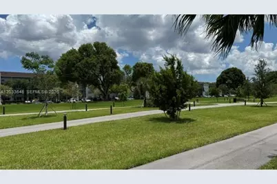1200 SW 137th Ave #211E, Pembroke Pines, FL 33027 - Photo 15