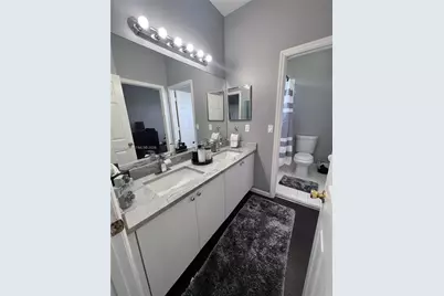 681 NW 42nd Ave, Plantation, FL 33317 - Photo 9