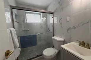 8420 Byron Ave, Miami Beach, FL 33141 - Photo 15