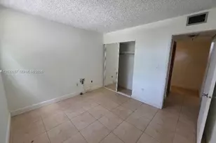 9411 SW 4th St, Miami, FL 33174 - Photo 9