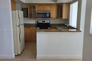 9411 SW 4th St, Miami, FL 33174 - Photo 5