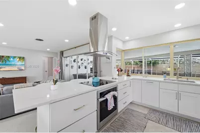 2136 NE 64th St, Fort Lauderdale, FL 33308 - Photo 15