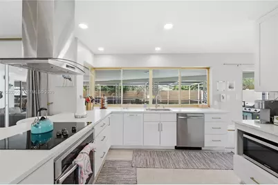 2136 NE 64th St, Fort Lauderdale, FL 33308 - Photo 17