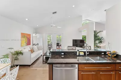 2013 Island Cir, Weston, FL 33326 - Photo 11