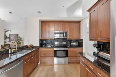2013 Island Cir, Weston, FL 33326 - Photo 23