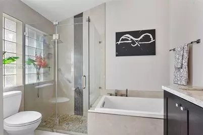 2013 Island Cir, Weston, FL 33326 - Photo 27