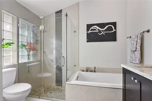 2013 Island Cir, Weston, FL 33326 - Photo 27
