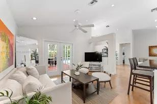 2013 Island Cir, Weston, FL 33326 - Photo 15
