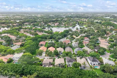2013 Island Cir, Weston, FL 33326 - Photo 49