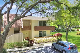 3641 Oaks Clubhouse Dr, Pompano Beach, FL 33069 - Photo 25
