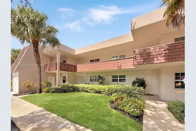 3641 Oaks Clubhouse Dr #201, Pompano Beach, FL 33069 - Photo 1