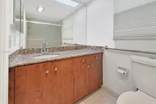 3641 Oaks Clubhouse Dr, Pompano Beach, FL 33069 - Photo 19