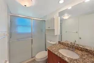 3641 Oaks Clubhouse Dr, Pompano Beach, FL 33069 - Photo 19
