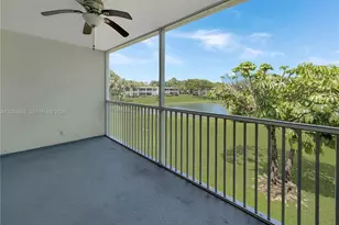 3641 Oaks Clubhouse Dr, Pompano Beach, FL 33069 - Photo 27
